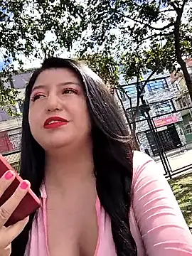 Snapshot of Melyy_Edii chatting on May 2026 07:22:02 PM Melyy Edii online show from May 2026 07:22:02 PM