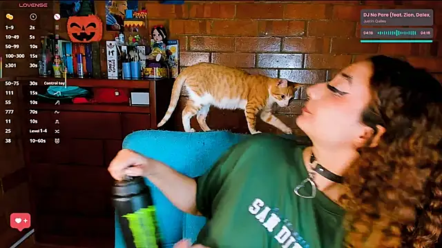 Annycolin  online show from November 2025 03:38:02 AM