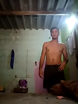 Maguito02 online show from September 2025 03:23:02 PM