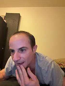 Snapshot of VicesVersa chatting on January 2025 11:26:01 PM VicesVersa online show from January 2025 11:26:01 PM