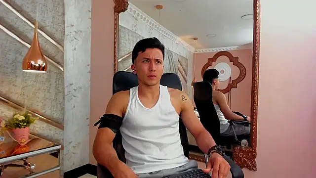 Snapshot of BrandonColee chatting on January 2025 03:28:02 PM BrandonColee online show from January 2025 03:28:02 PM