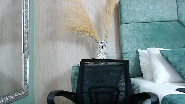 Snapshot of BrandonColee chatting on February 2025 03:38:01 PM BrandonColee online show from February 2025 03:38:01 PM