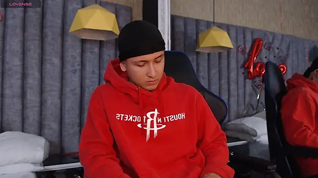 Snapshot of BrandonColee chatting on February 2025 06:43:01 PM BrandonColee online show from February 2025 06:43:01 PM