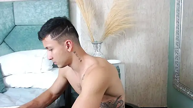 Snapshot of BrandonColee chatting on February 2025 12:08:01 PM BrandonColee online show from February 2025 12:08:01 PM