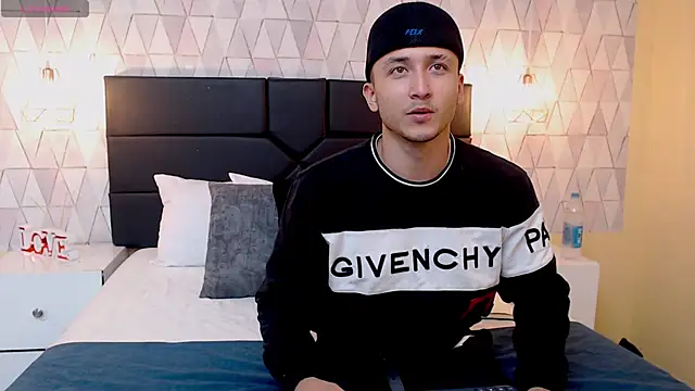 Snapshot of BrandonColee chatting on February 2025 12:25:02 PM BrandonColee online show from February 2025 12:25:02 PM