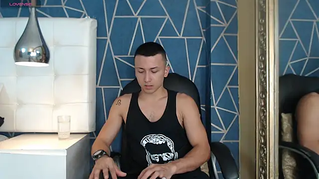 Snapshot of BrandonColee chatting on March 2025 02:15:02 PM BrandonColee online show from March 2025 02:15:02 PM