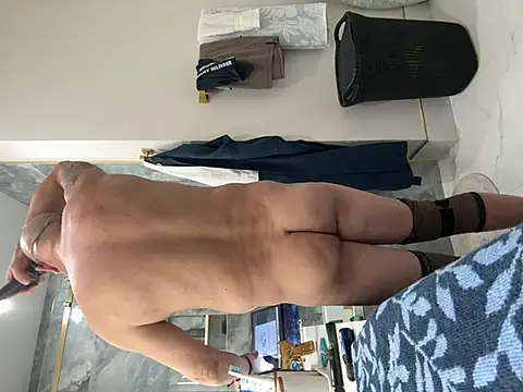 Snapshot of carlospingalinda chatting on March 2026 12:06:01 AM carlospingalinda online show from March 2026 12:06:01 AM