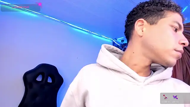 Ethan Boyy online show from November 2025 10:15:01 PM