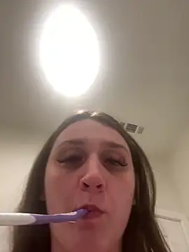 Snapshot of snowbabie4 chatting on January 2025 12:51:02 AM snowbabie4 online show from January 2025 12:51:02 AM