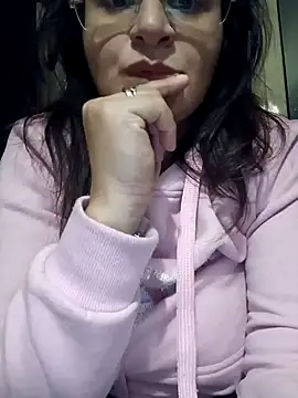 Snapshot of nelly88_xxx chatting on January 2025 07:53:01 PM nelly88 xxx online show from January 2025 07:53:01 PM