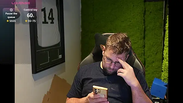 justinitt online show from December 2025 01:28:02 PM