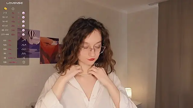 Leya Curly online show from February 2025 12:36:02 PM