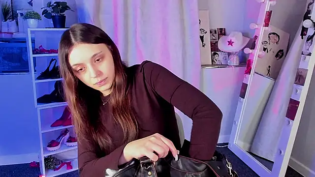 Sahara Shields online show from November 2025 10:04:02 AM