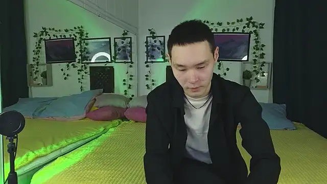 Snapshot of M_Jasper chatting on February 2025 06:24:01 PM M Jasper online show from February 2025 06:24:01 PM