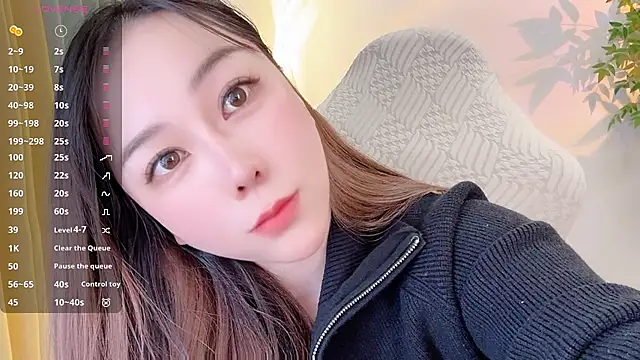 Alano-01 online show from November 2025 06:19:01 AM