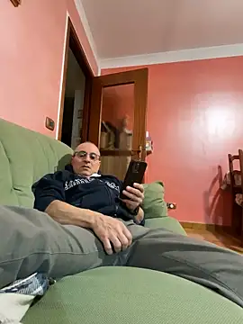 Snapshot of sempreilmio2 chatting on February 2025 06:24:02 PM sempreilmio2 online show from February 2025 06:24:02 PM