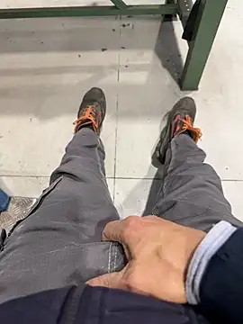 Snapshot of sempreilmio2 chatting on March 2025 12:05:02 PM sempreilmio2 online show from March 2025 12:05:02 PM