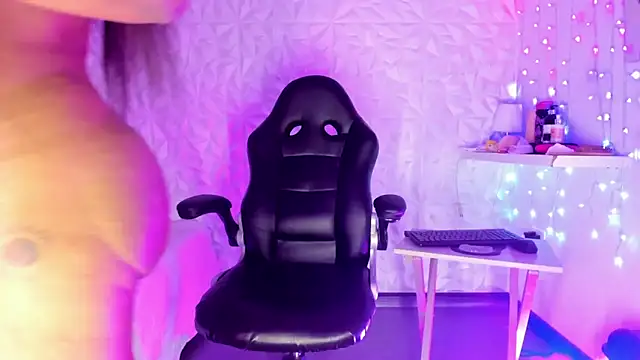 Snapshot of Karen_morena chatting on January 2025 01:03:02 PM Karen morena online show from January 2025 01:03:02 PM