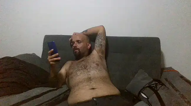 Snapshot of Chubi6669 chatting on February 2025 02:10:01 PM Chubi6669 online show from February 2025 02:10:01 PM