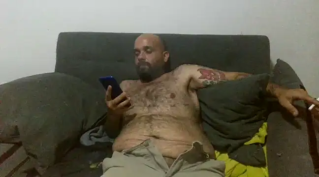 Snapshot of Chubi6669 chatting on February 2025 04:40:01 PM Chubi6669 online show from February 2025 04:40:01 PM