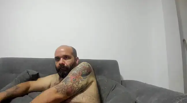 Snapshot of Chubi6669 chatting on February 2025 04:40:01 AM Chubi6669 online show from February 2025 04:40:01 AM