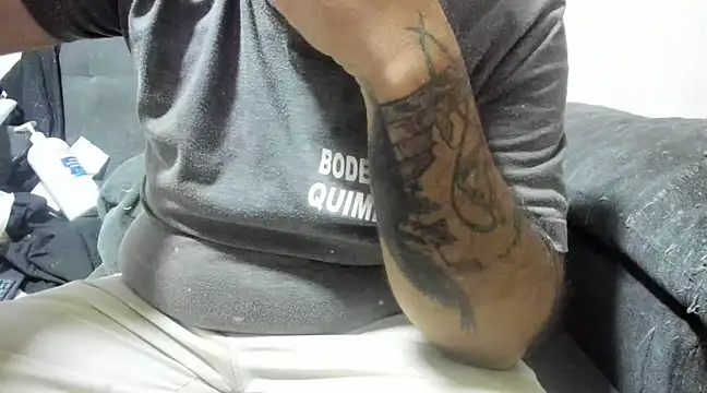 Snapshot of Chubi6669 chatting on March 2025 09:05:02 PM Chubi6669 online show from March 2025 09:05:02 PM