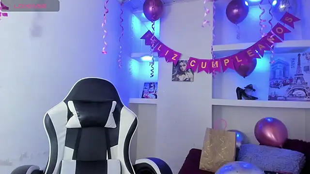 Snapshot of Miss_sparkle00 chatting on February 2026 08:35:02 PM Miss sparkle00 online show from February 2026 08:35:02 PM