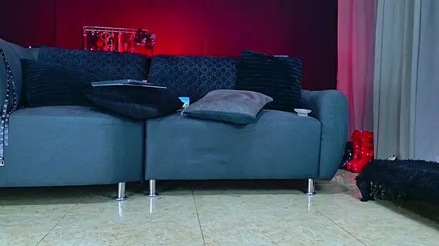 Snapshot of SamaraStone chatting on February 2026 07:43:01 PM SamaraStone online show from February 2026 07:43:01 PM