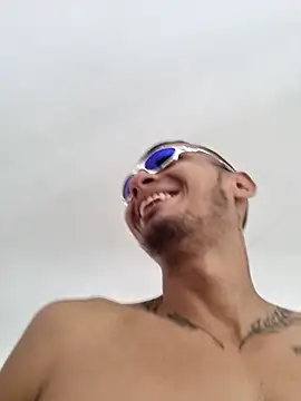 DrakeVega online show from October 2025 04:27:01 PM