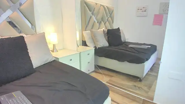 raquell moore online show from January 2026 03:25:02 PM