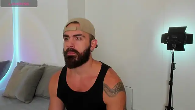 Jotace001 online show from June 2026 10:43:02 AM