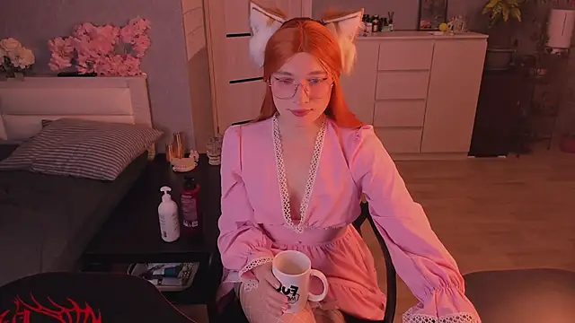 foxy jpg online show from March 2026 09:06:01 PM