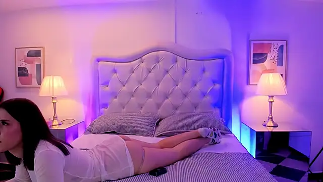 ethan and ava online show from February 2025 01:44:01 PM