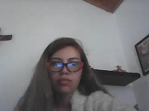 VittoriaTaylor online show from February 2025 01:40:02 PM