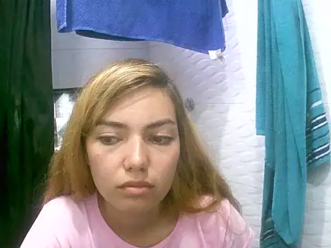 VittoriaTaylor online show from February 2026 09:00:02 PM