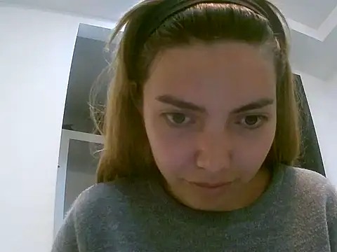 VittoriaTaylor online show from February 2026 04:03:02 PM