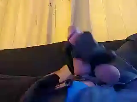 bwcbeat83 online show from February 2025 08:24:01 PM