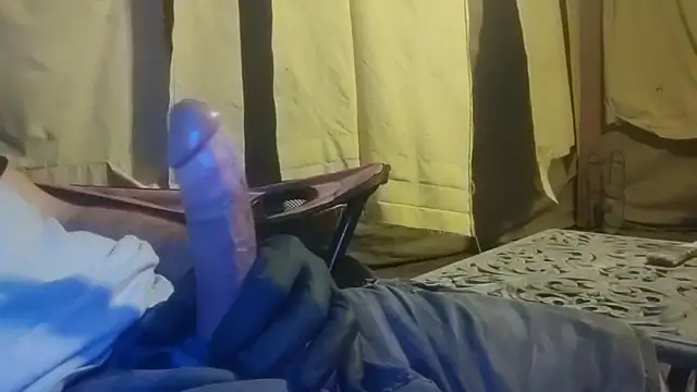 bwcbeat83 online show from October 2025 01:26:01 AM