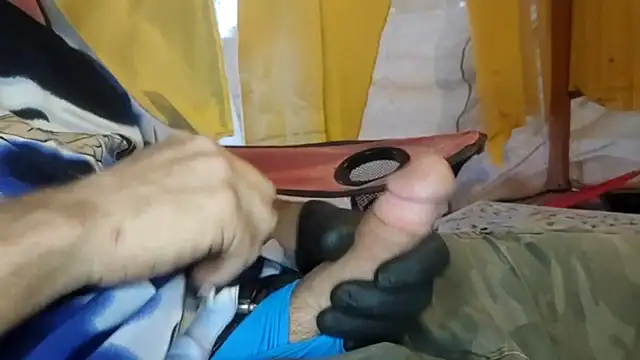 bwcbeat83 online show from October 2025 12:47:01 AM