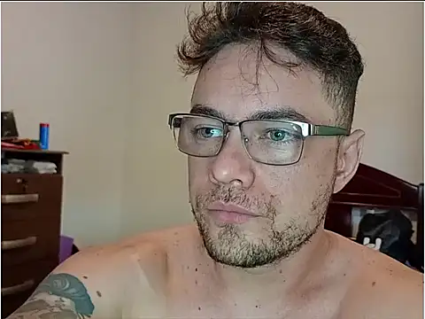 Dyllan   online show from April 2026 06:15:01 PM