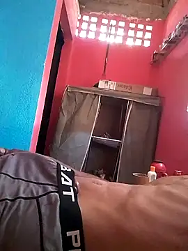 Snapshot of 1662 chatting on December 2025 12:01:01 PM 1662 online show from December 2025 12:01:01 PM