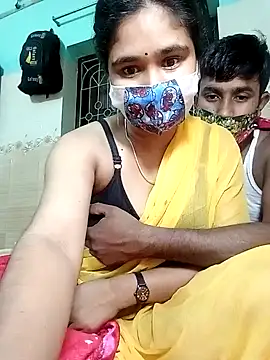 Snapshot of Sexy-Couple20 chatting on January 2025 10:57:01 PM Sexy-Couple20 online show from January 2025 10:57:01 PM