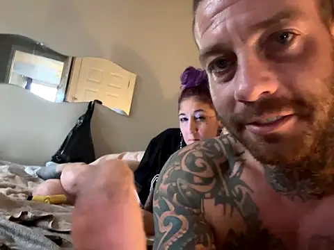 Snapshot of RootedStatus chatting on October 2025 07:36:02 PM RootedStatus online show from October 2025 07:36:02 PM