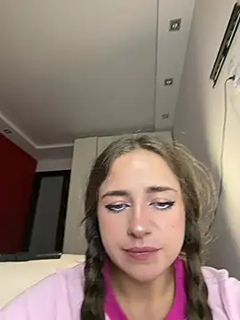 GeraBoobsi online show from August 2026 08:22:01 PM