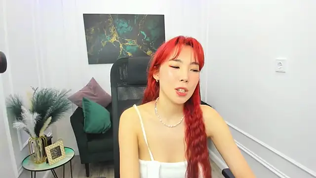 AnnaReyla online show from April 2026 11:21:02 AM