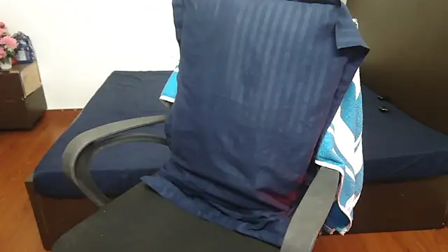 Snapshot of LovelyRosy chatting on February 2026 12:47:02 AM LovelyRosy online show from February 2026 12:47:02 AM