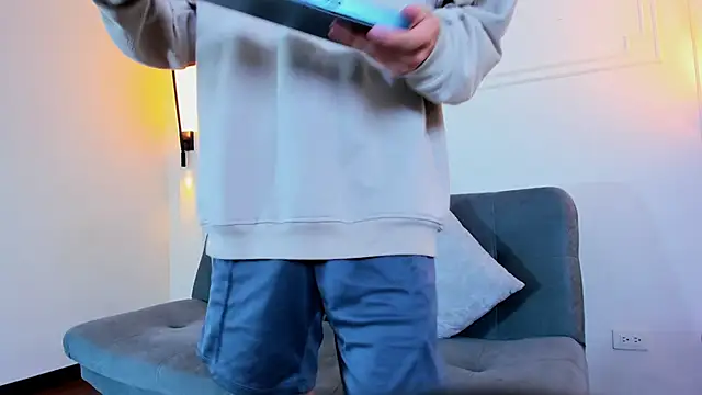 Cum hunters online show from October 2025 03:40:01 AM