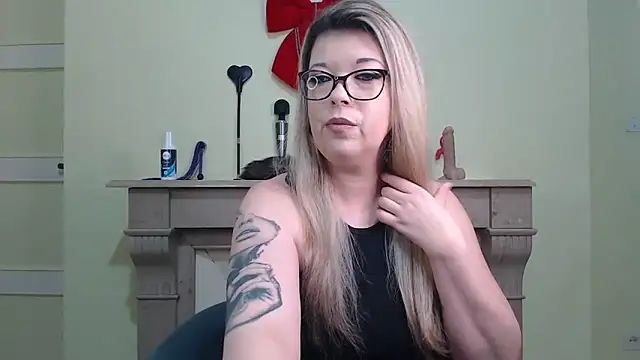 kamilalova online show from March 2026 02:17:01 PM