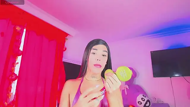 kylesofia online show from January 2025 01:47:01 PM