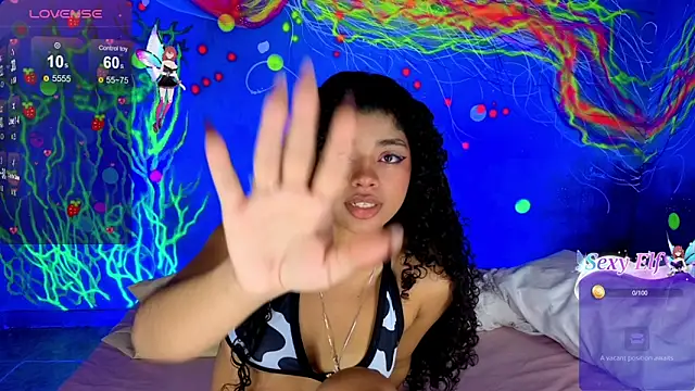 lucie petite online show from January 2026 06:32:02 PM